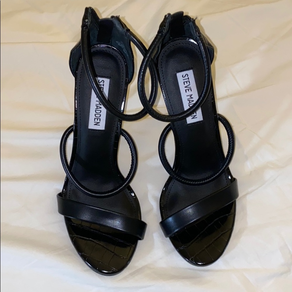 Platform high heel shoes